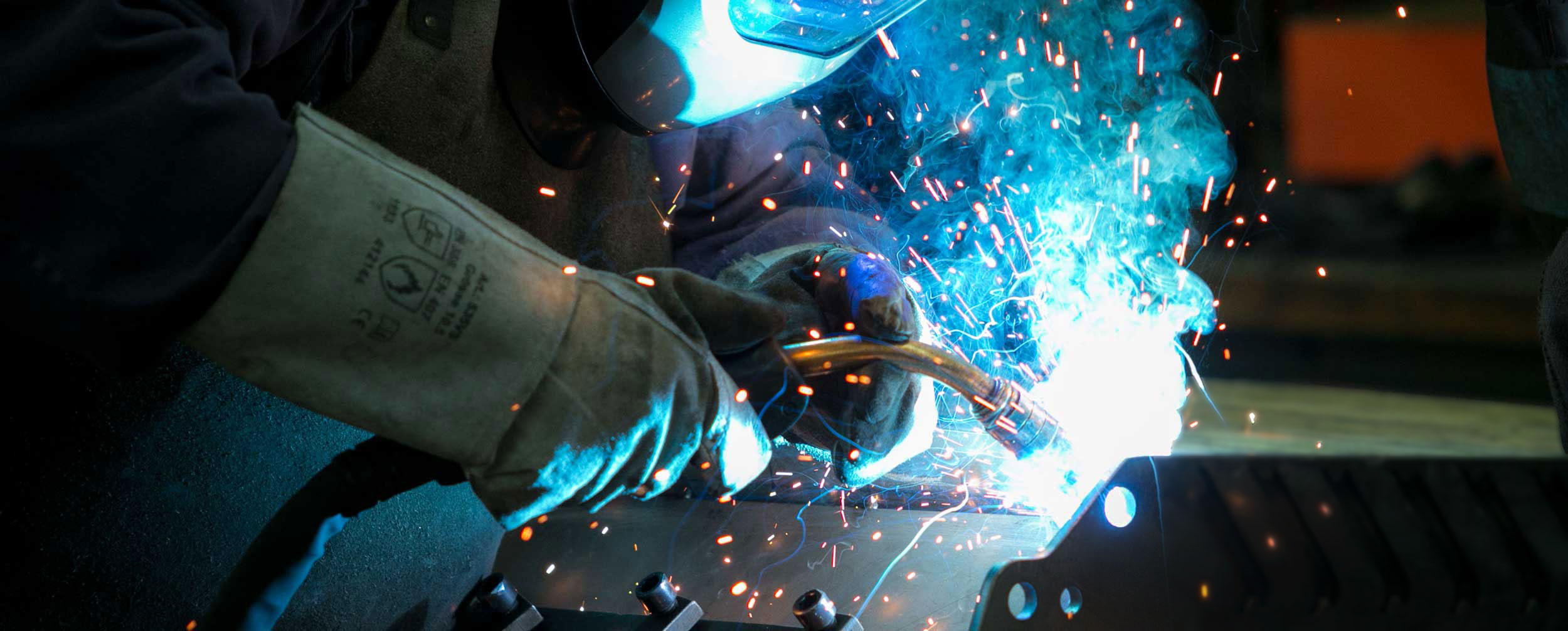 MAG Schweißen gemäß DIN EN ISO 3834-2 und DIN 2303 Q3 BK1